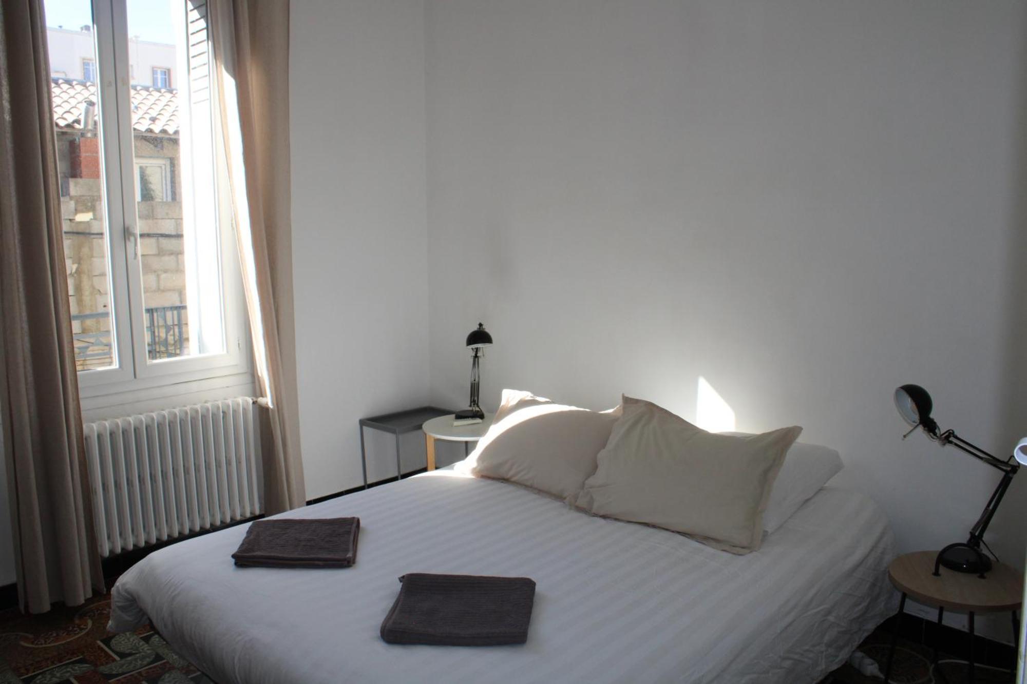 Superbe Appartement Avec Parking Sur Place Nimes Exterior photo
